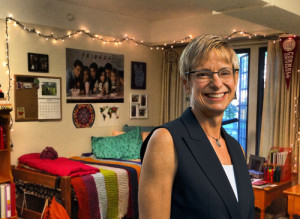 Elizabeth Garrett Moves into Balch Single