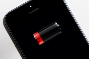 Low iPhone Battery Miraculously Lasts 8 Days in Library