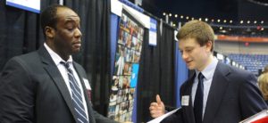 Freshman Boasts Outstanding Expected GPA on Résumé