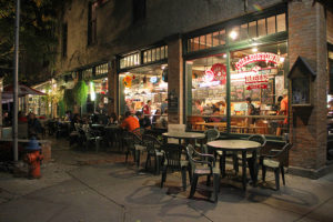 An In-Depth Review of Collegetown Restaurants